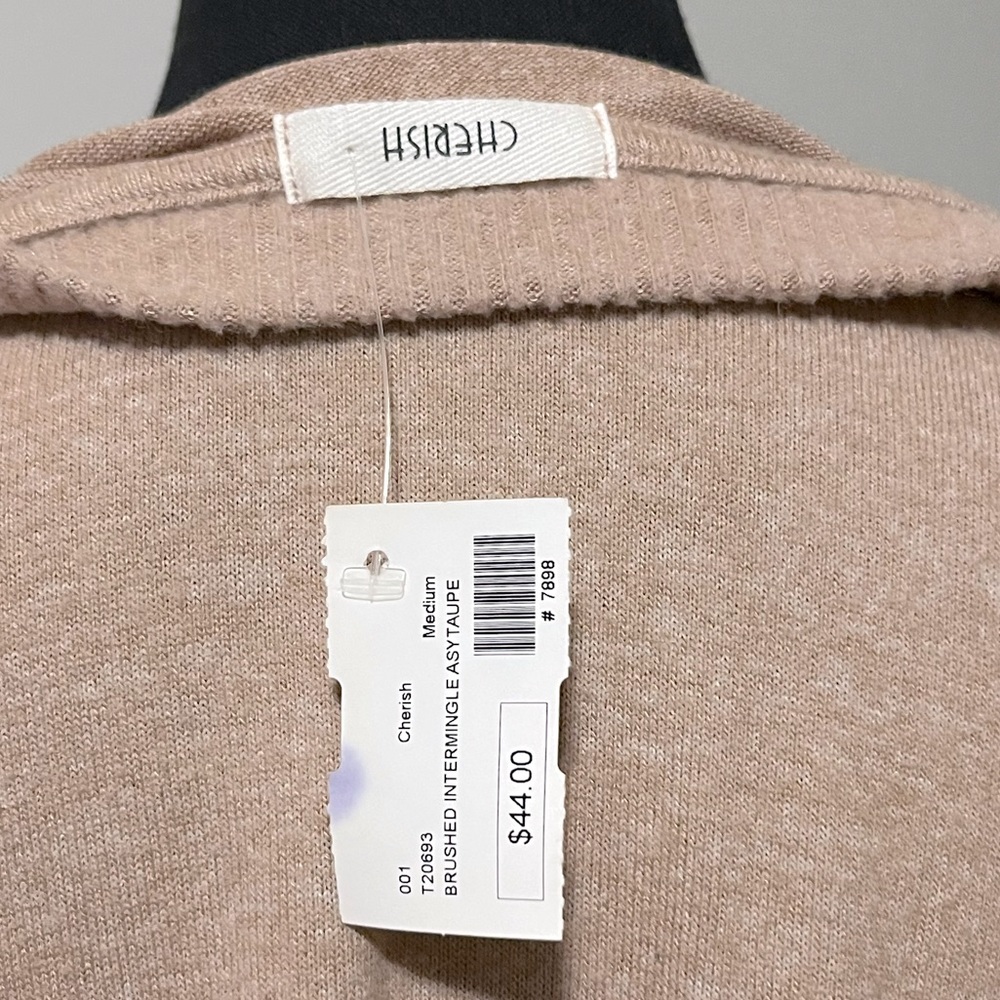 NWT Cape Sweater M